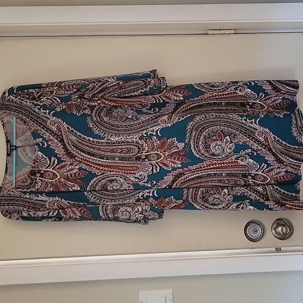 Roz and Ali short dress